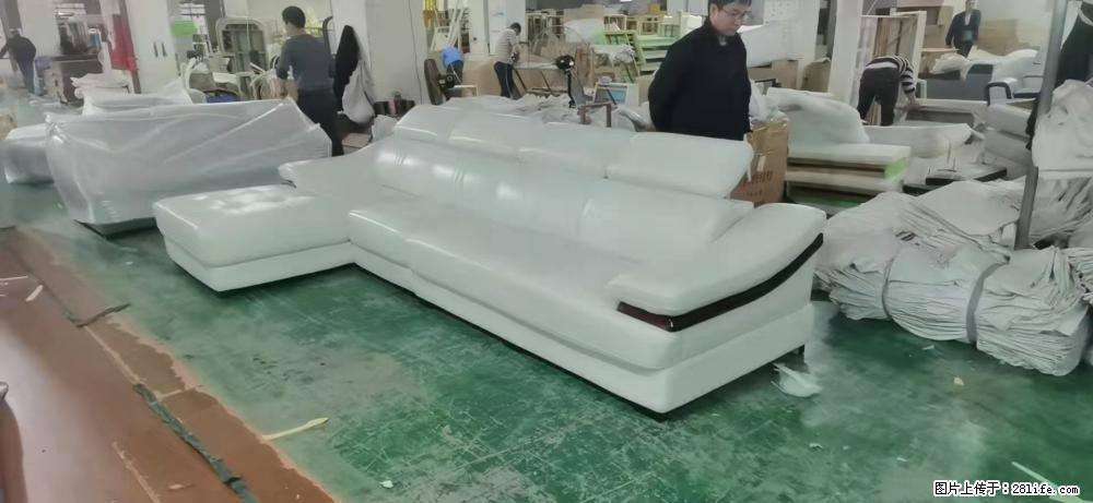 【大厂仿真皮沙发】实木框架，高回弹海绵45密度。全新包装，质量非常好，3.6米右贵妃 - 家居生活 - 哈尔滨生活社区 - 哈尔滨28生活网 hrb.28life.com