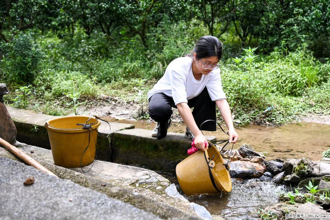 全网追的“扁担女孩”,找了一份暑假工,时薪12元 - 哈尔滨生活资讯 - 哈尔滨28生活网 hrb.28life.com