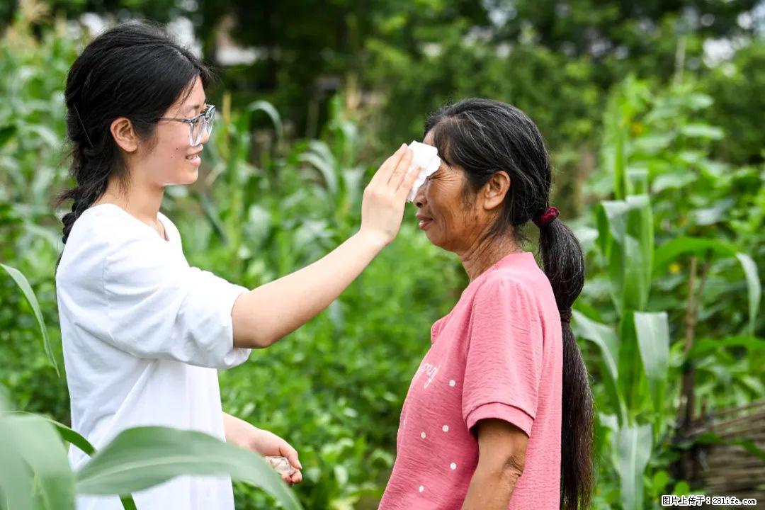 全网追的“扁担女孩”,找了一份暑假工,时薪12元 - 哈尔滨生活资讯 - 哈尔滨28生活网 hrb.28life.com
